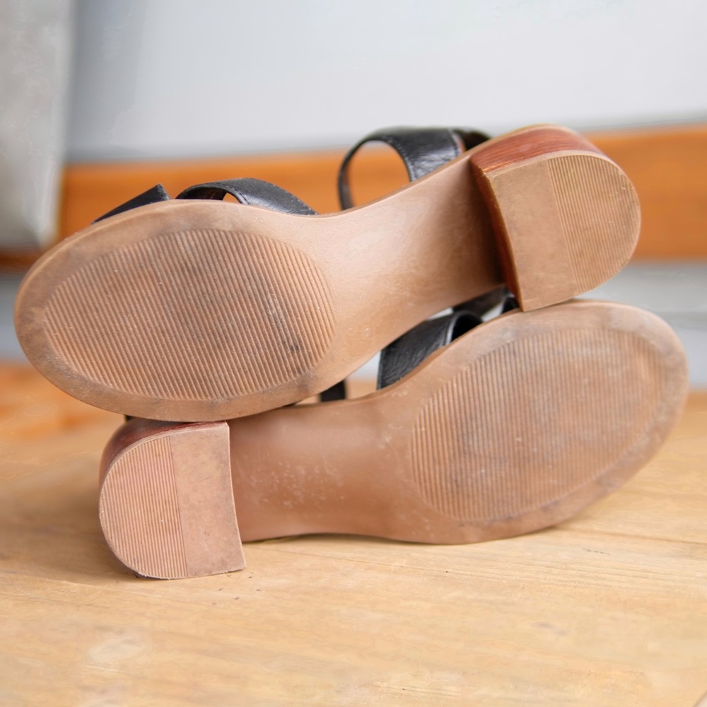 Steve Madden Rylen Sandals - Picture 10 of 11
